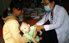 Tiền Giang: Tiêm vaccine ComBe 5, trên 60 trẻ nhập viện
