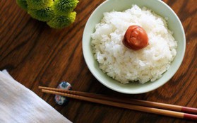 Ở Nhật có những món mà cứ ăn là biết đang "viêm màng ví" hoặc đã đến "cuối tháng"