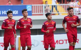 Ca sĩ Hoàng Bách: "U22 Việt Nam muốn vô địch phải biết cách vượt sóng lớn"