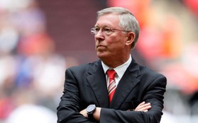 Rốt cuộc, Sir Alex Ferguson có dàn xếp tỷ số để lấy đồng hồ vàng hay không?