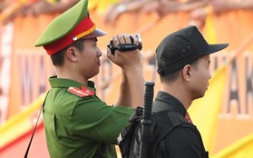 Lực lượng an ninh sân Thiên Trường được “sắm” trang bị đặc biệt này để kiểm soát CĐV trong ngày Nam Định trụ hạng