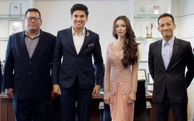 Người đẹp bí ẩn đứng cạnh bộ trưởng trẻ nhất Malaysia là ai?
