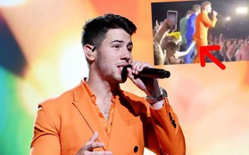 Nick Jonas liên tục bị fan nữ sờ soạng ngay trên sân khấu, tỏ rõ thái độ bất bình nhưng vẫn trình diễn đầy chuyên nghiệp
