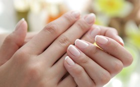 10 dấu hiệu của móng tay cho thấy sức khỏe của bạn đang có vấn đề