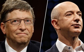 Lần đầu tiên sau 2 năm, Bill Gates chính thức giành lại ngôi giàu nhất thế giới từ tay Jeff Bezos