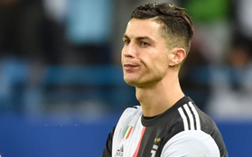 Đi thật xa để đá trận tranh cúp đầu tiên của mùa giải nhưng Ronaldo lại phải nhận cái kết đắng ngắt