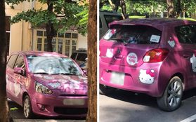 Cô giáo  'chơi lớn' với ô tô màu hồng đầy hình Hello Kitty, bên trong tràn ngập gấu bông: Hóa ra tất cả đều vì con gái!