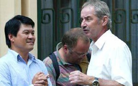 Đội bóng Việt Nam có chủ tịch từng làm trợ lý tuyển, dính bê bối hối lộ phải nhận 15 tháng tù treo