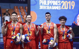 Hai lần làm nên lịch sử tại SEA Games 30, đội tuyển bóng rổ Việt Nam liệu có được "thưởng nóng"?