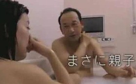 Nữ idol Nhật Bản gây sốc sau khi tiết lộ 23 tuổi vẫn tắm chung cùng bố và 3 anh trai, còn khoe cảnh tắm lên TV