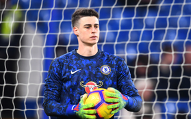 Kepa được khen "ngoan" trong ngày phải ngồi dự bị, nhìn Chelsea thắng Tottenham