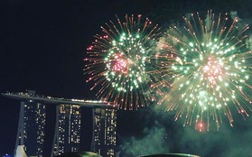 Khắp Châu Á chào đón Tết Nguyên Đán: Pháo hoa rực sáng ở Trung Quốc, Singapore vào khoảnh khắc giao thừa