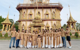 Các thành viên N’Store gây ấn tượng với áo dài truyền thống khi du lịch Phuket - Thái Lan