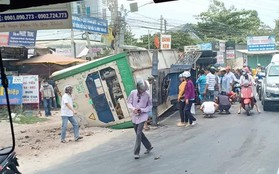 Đồng Tháp: Container bất ngờ lật ngang đè trúng nhiều người đi xe máy, 2 phụ nữ và 1 bé trai khoảng 2 tuổi tử vong