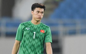 Bùi Tiến Dũng cô đơn suốt 90 phút, lưng áo chưa kịp ướt vì quá nhàn trước U23 Brunei