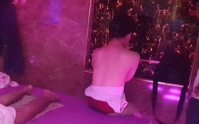 Nữ tiếp viên 20 tuổi khoả thân kích dục cho khách giá 700.000 đồng/lượt ở tiệm massage trung tâm Sài Gòn