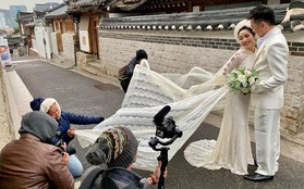 Ốc Thanh Vân cùng ông xã chụp ảnh cưới ngọt ngào như vợ chồng son tại Hàn Quốc sau 2 thập kỉ gắn bó