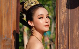 Yoshi diện quốc phục Thái, khoe vẻ ngoài tuyệt sắc xứng danh nữ thần tại Songkran 2019