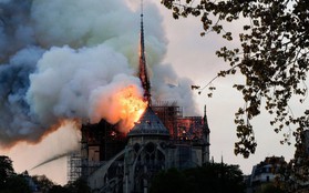 Đây là lý do thực sự khiến ngọn lửa tại Nhà thờ Đức Bà Paris trở nên kinh khủng đến mức mất kiểm soát