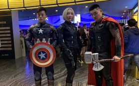 Fan Trung khoe độ lắm trò khi xem bom tấn "Endgame": Cosplay lồng lộn, xả láng sáng về sớm!