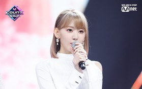 "Lầy" như Sakura (IZ*ONE): Nhờ fan kiểm tra xem mình có phải người "ăn hành" nhiều nhất trong vũ đạo bài mới không