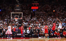 Khoảnh khắc lịch sử NBA: Cú buzzer-beater "thần thánh" dội vành rổ 4 lần rồi khiến cả nhà thi đấu từ hồi hộp nghẹt thở đến nổ tung