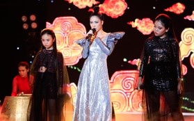 Hòa Minzy tiếp tục "live không trượt phát nào" trong đêm Bán kết "Tuyệt đỉnh song ca nhí 2019"