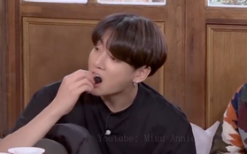 Jungkook (BTS) có cách ăn Oreo "điệu nghệ" đến mức được chính hãng Oreo chú ý