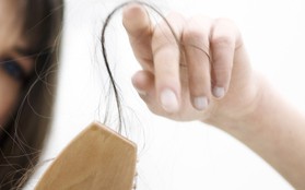 Ăn kiêng kiểu Keto có thể dẫn đến rụng tóc và đây là những điều bạn cần biết để ngăn chặn tình trạng này