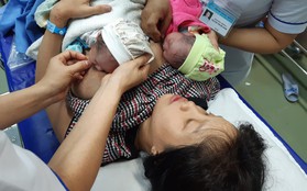 Ca sinh đôi hi hữu ở Quảng Nam: 1 bé sinh trong toilet ở nhà, 1 bé sinh tại bệnh viện