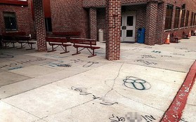 Quả báo đời học sinh: Vẽ bậy lên tường rồi trốn, bị "phàn đam" bởi chính Wi-Fi của trường