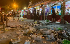 Sốc với cảnh tượng rác "ngập tận mắt" đêm khai mạc Festival Văn hóa ẩm thực du lịch Quốc tế ở Nghệ An