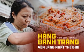 "Hôm nay trời thật đẹp, nhưng tôi không thể nói và nghe" - câu chuyện cảm động của hàng bánh tráng giữa lòng Sài Gòn