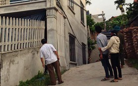Di dời 3 hộ dân quanh hố tử thần “nuốt” ngôi nhà 2 tầng ở Hà Nội