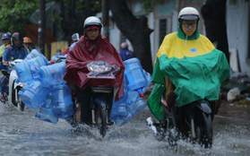 KHẨN CẤP: Bão số 3 giật cấp 12 tiến sát đất liền, Hà Nội và các tỉnh Bắc Bộ đang mưa lớn, gió lốc mạnh