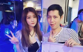 Hot như Thầy Ba, hết được Ngọc Trinh khen lại đến lượt nữ streamer xinh đẹp từ Đài Loan "lặn lội" sang thăm