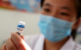 Trung Quốc: Ít nhất 145 trẻ em bị cho uống vaccine hết hạn