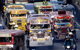 Hình ảnh “chất lừ” của xe buýt nhỏ jeepney trên đường phố Manila