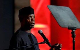 Máy bay bất ngờ lao xuống đất, Phó tổng thống Nigeria thoát chết