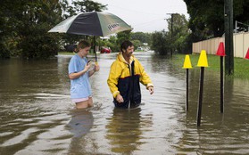 Lũ lụt nghiêm trọng, nắng nóng kinh khủng ở Úc
