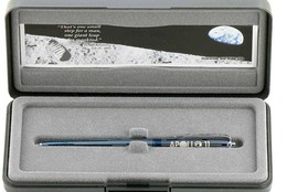 Space Pen - công nghệ bút không gian của NASA đã hơn 50 tuổi nhưng vẫn chạy tốt