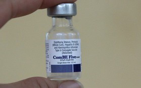 Vụ cháu bé 2 tháng tuổi tử vong sau khi tiêm vắc xin ComBe Five: Mổ tử thi tìm nguyên nhân