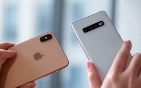 So sánh camera Galaxy S10+ và iPhone Xs Max về mặt tính năng: Samfan có gì mà iFan không có?