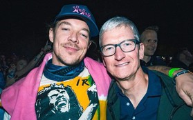 Bận rộn với công việc, CEO Apple Tim Cook vẫn tham gia lễ hội âm nhạc Coachella 2019