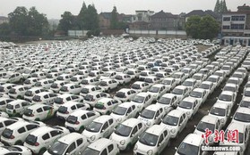 Trung Quốc: Hàng trăm xe điện bị “xếp xó” vì hậu quả của nền kinh tế chia sẻ phát triển chóng mặt