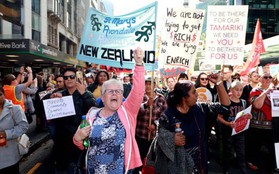 Hơn 50% trường công lập ở New Zealand đóng cửa do giáo viên đình công