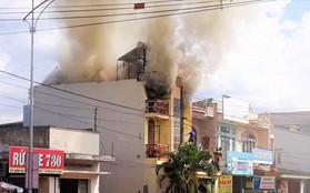 Lâm Đồng: Cháy nhà giữa khu dân cư do chập điện