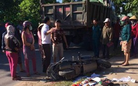 Mẹ tử vong, 2 con bị thương nặng sau va chạm xe máy với xe tải