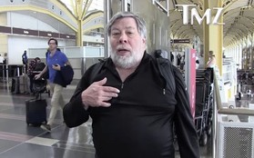 Đồng sáng lập Apple, Steve Wozniak, cảnh báo mọi người nên tránh xa Facebook mãi mãi