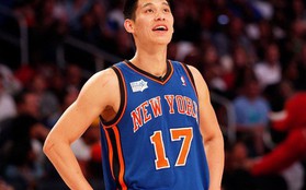 Vừa trở thành cầu thủ gốc Á đạt danh hiêu vô địch NBA, Jeremy Lin bật khóc trên sóng truyền hình vì bị ruồng bỏ